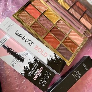 Eyeshadow, mascara, and liner set